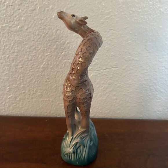 Five & Dime Ceramic Winding Neck African Giraffe Novelty Candle Holder 9” - Picture 4 of 6